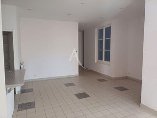  Appartement à louer 3 pièces 92 m²