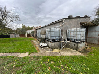  Remise / Grange � vendre 1 pi�ce 70 m�