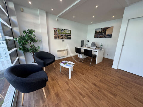   Local commercial CHILLY-MAZARIN 3 pièces 52.07 m² 