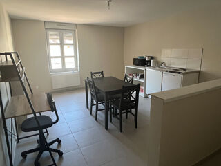  Appartement à louer 2 pièces 43 m²