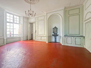  Appartement à louer 5 pièces 173 m²