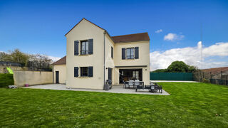  Maison � vendre 10 pi�ces 165 m�