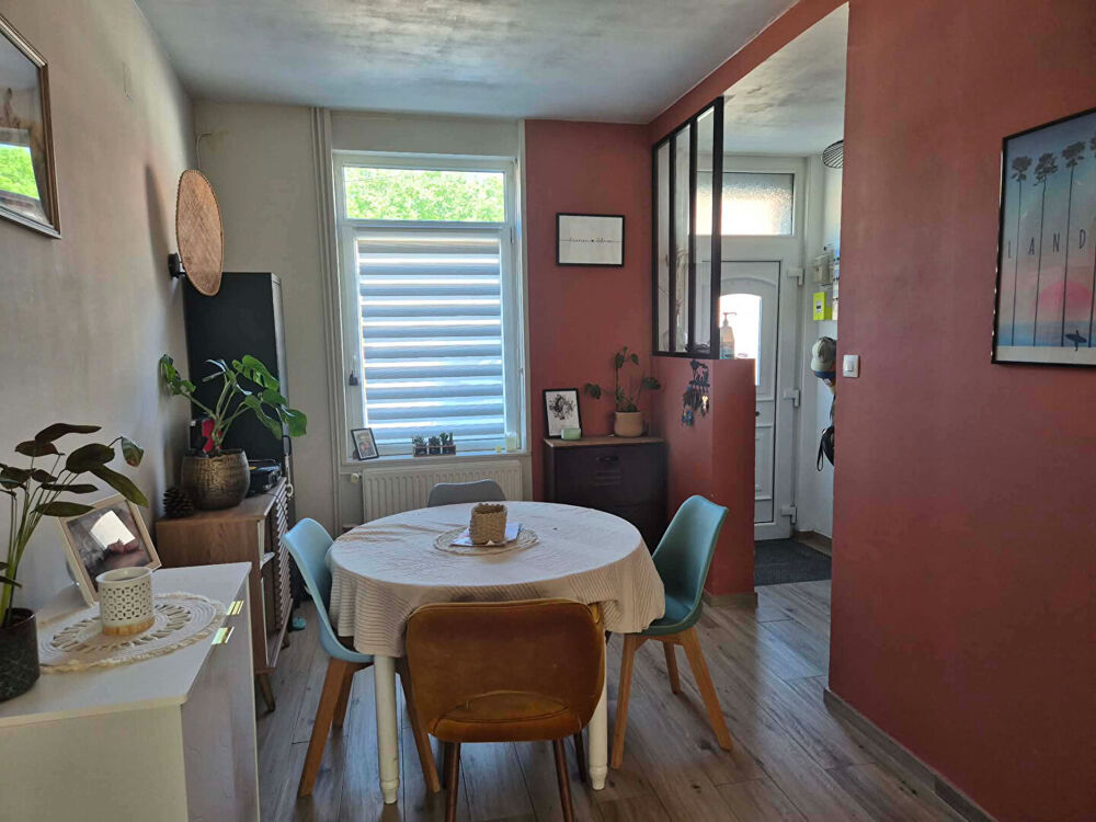 Vente Maison Maison Lomme - bon état - Trois chambres - cour exposée sud ouest Lomme