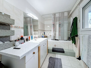  Maison à vendre 8 pièces 248 m²
