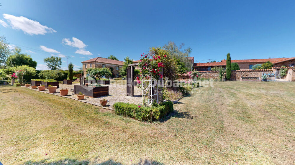 à vendre  Villa Saint-Paul-de-Vézelin (42590)