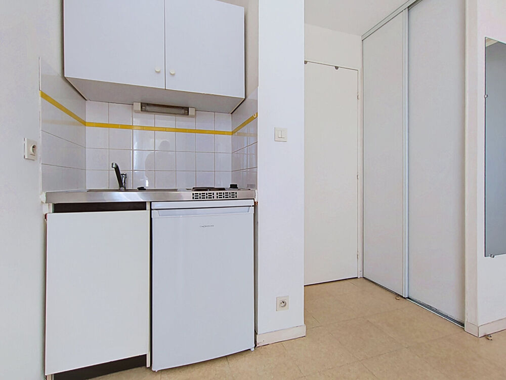 Location Appartement DIJON - PROCHE FACULTE et HYPPOLYTE FONTAINE  - MIRANDE Dijon