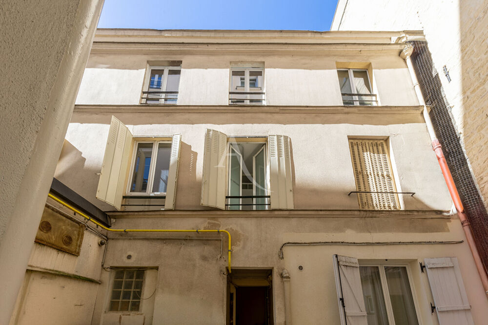 Vente Appartement Exclusivité - Montmartre - Cocon en dernier étage. Paris 18