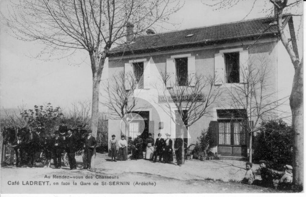 Vente Maison Maison de caractère à Saint-Sernin : 215 m² et un potentiel exceptionnel à deux pas de la Voie Verte Saint sernin