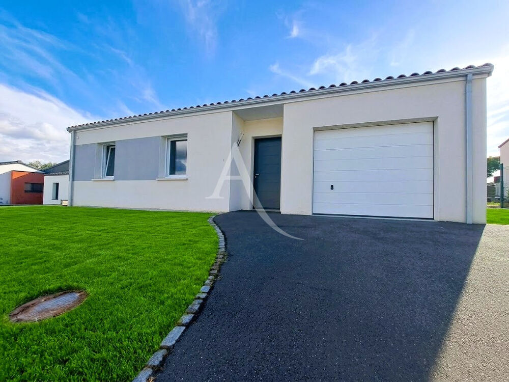 Mesnard-la-Barotière. Maison de plain-pied moderne et fonctionnelle.
