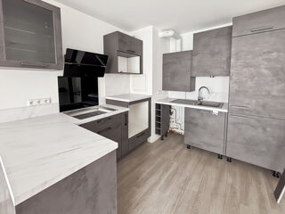  Appartement à louer 2 pièces 43 m²