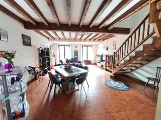  Immeuble à vendre 5 pièces 150 m²