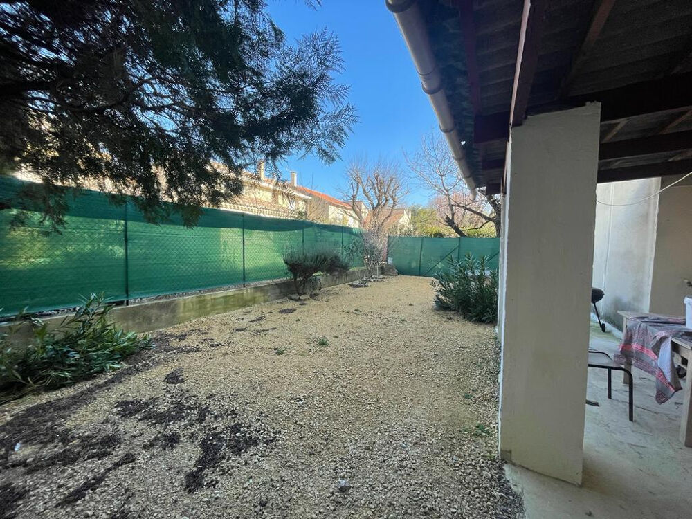 Location Appartement Vous cherchez à louer un grand studio meublé de 28 m² rénové avec grand jardin à Orange ? Orange