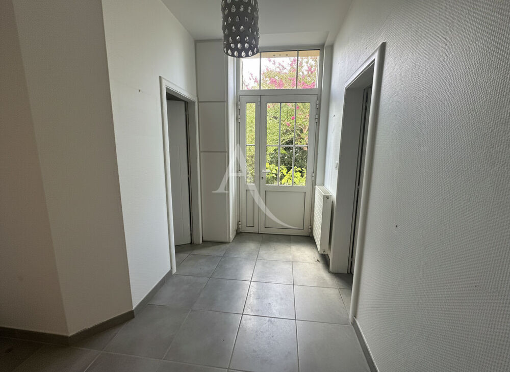 Vente Maison Maison Saint Medard En Jalles 8 pièce(s) 166.35 m2 Saint medard en jalles