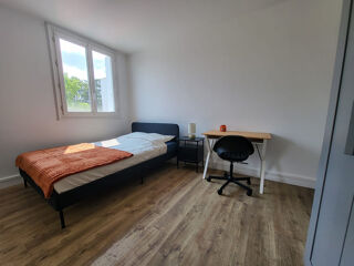  Appartement à louer 4 pièces 74 m²