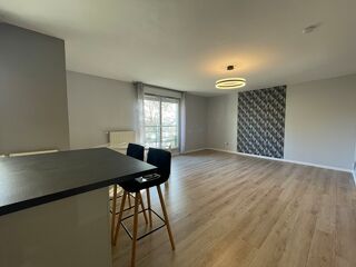  Appartement à louer 2 pièces 53 m²