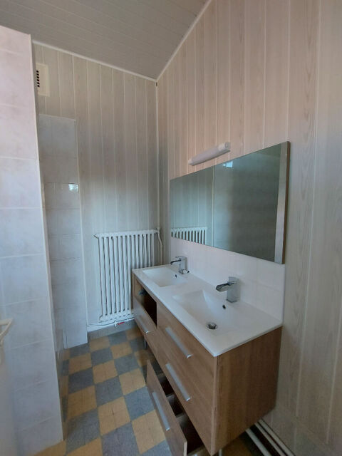  Appartement � louer 4 pi�ces 82 m�