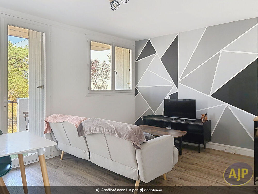 Vente Appartement Appartement T4 avec balcon -  Proche centre-ville de Cholet Cholet