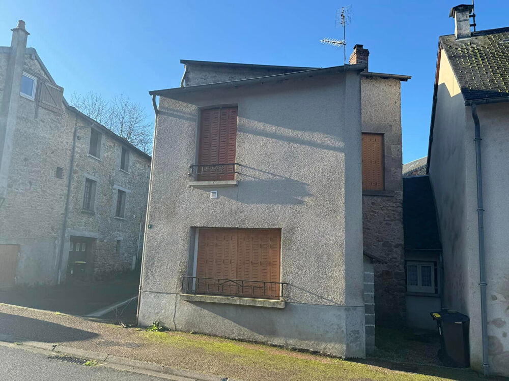 CREUSE - Proche la SOUTERRAINE - Maison De Village De 86m2 Avec Petite Cour Intérieure