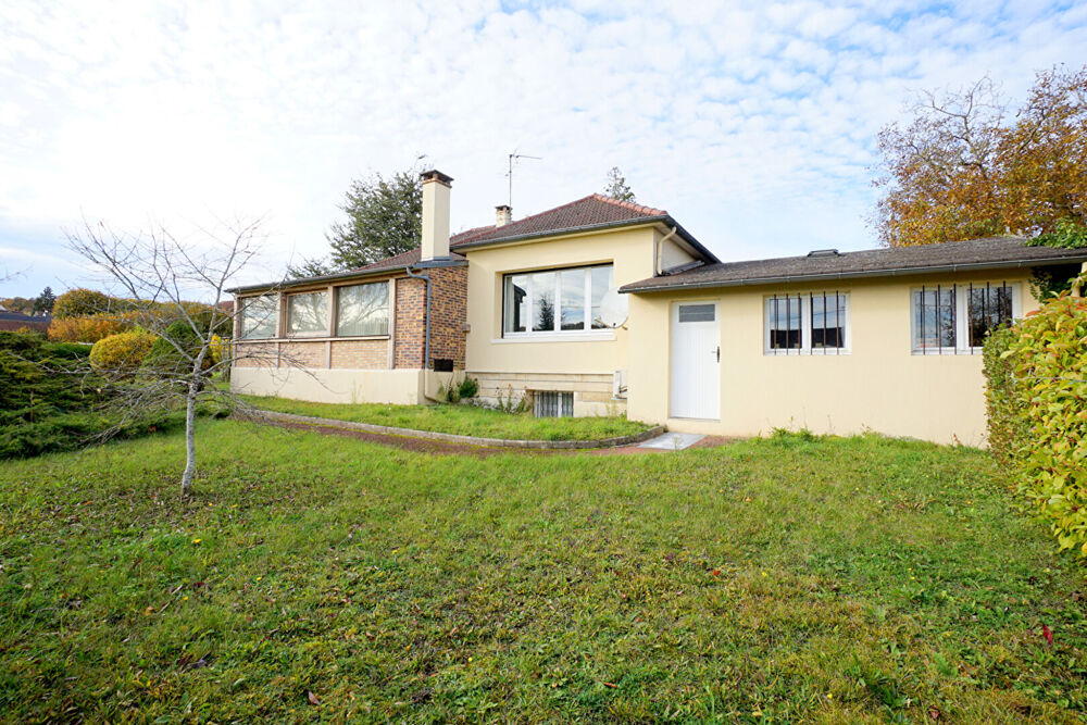 Maison 5 pièces 122 m² · à Epone · 122 m² · 321 000 €