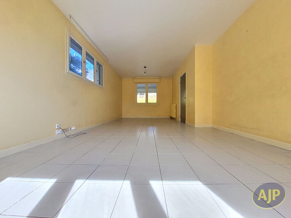Vente Maison Exclusivité à La Roche-sur-Yon : Maison Familiale à Étage de 130 m² La roche sur yon