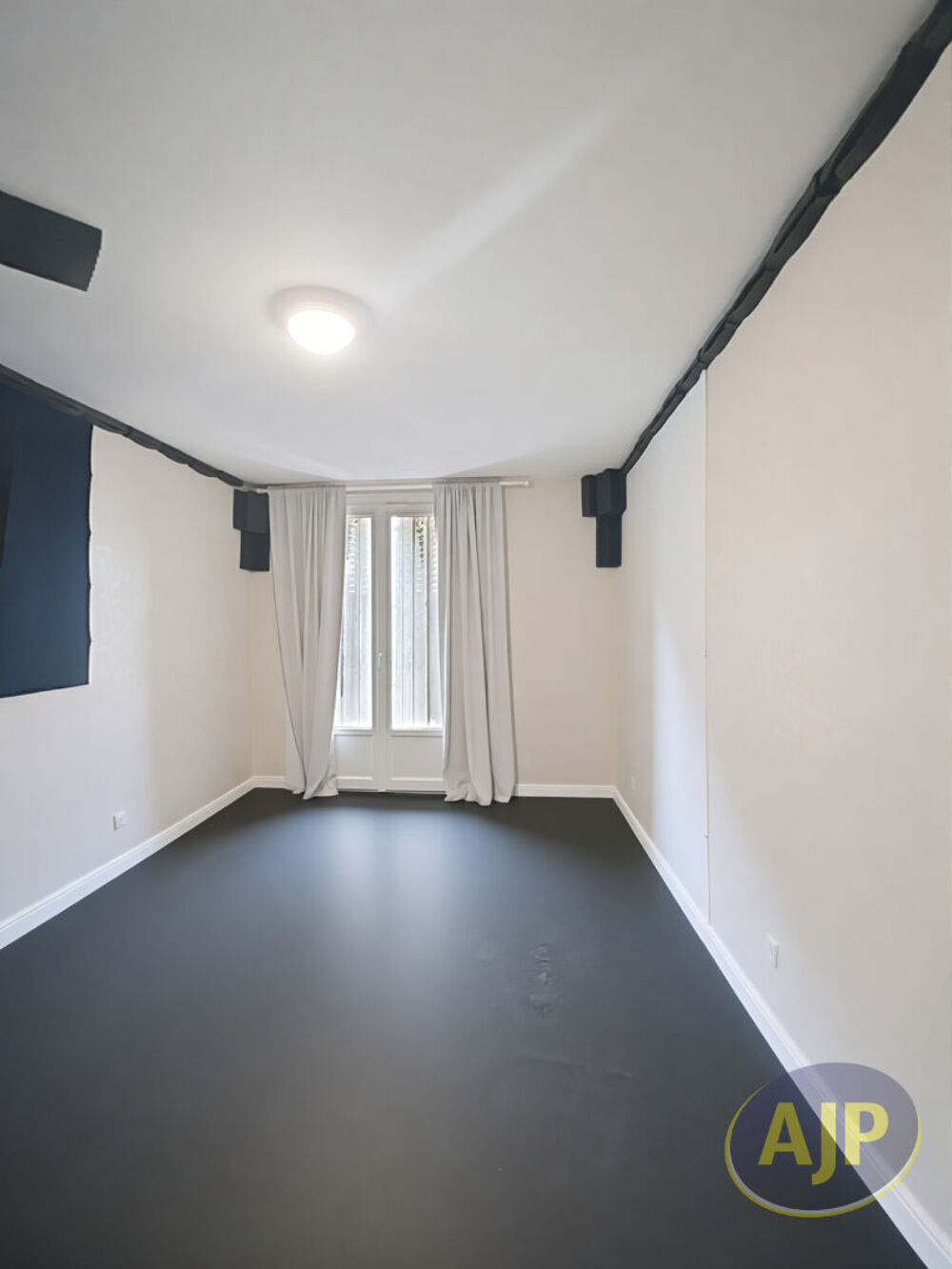 Vente Appartement Appartement T3 avec locataire en place  Idéal investisseur. Pont rousseau