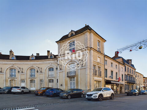 Immeuble historique - 635 m² - Commercy 310300 Commercy (55200)