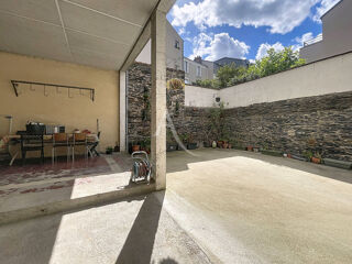  Maison à vendre 11 pièces 161 m²