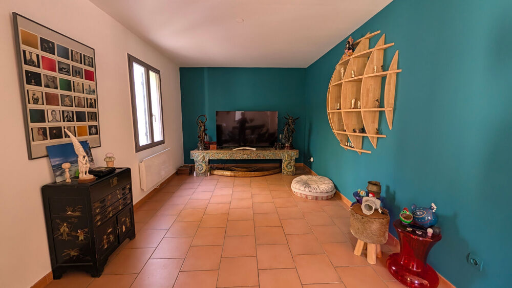 Vente Maison PEYROLLES EN PCE - Villa T6 de 162 m² sur 9511 m² de terrain Peyrolles en provence