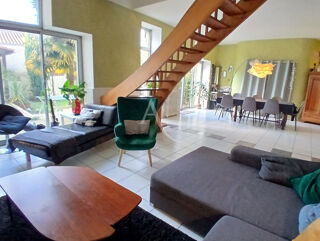  Maison � vendre 6 pi�ces 179 m�