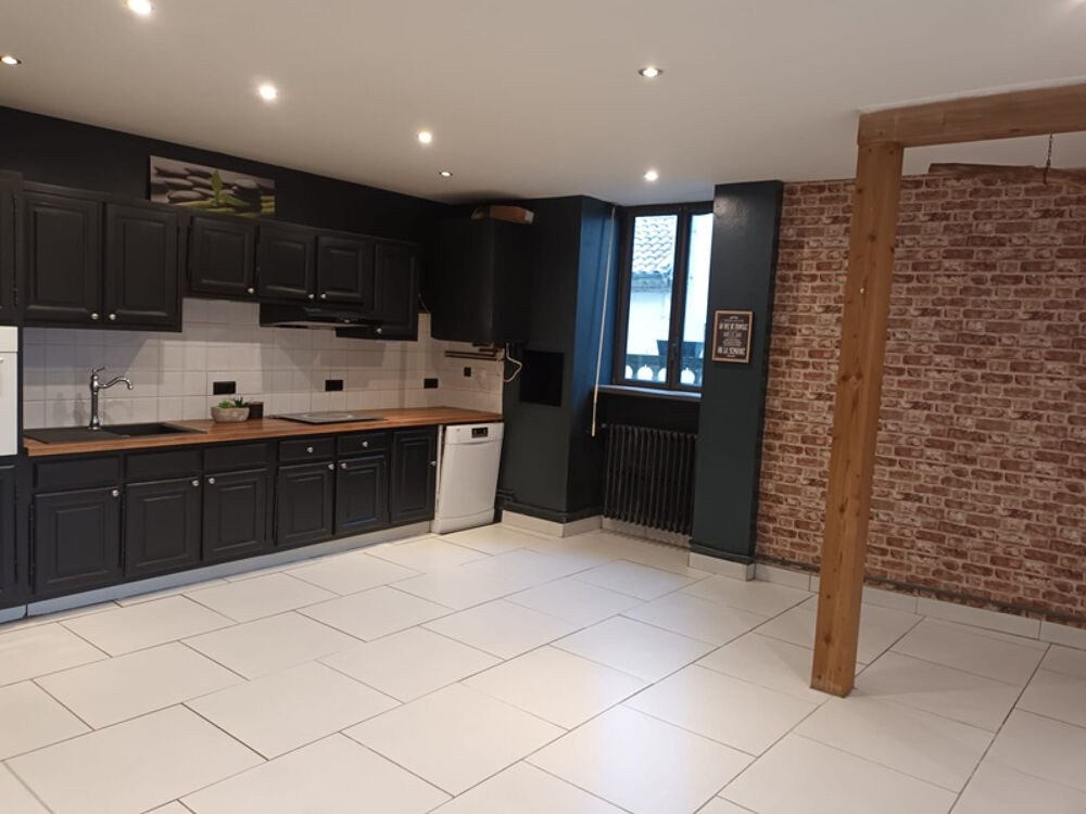 Centre-ville Aiguillon maison rénovée 4 pièces