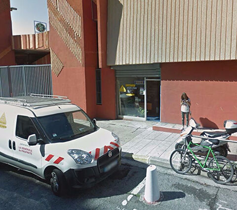 Local d'activité - 2 pieces - 40.5 m2 700 06000 Nice