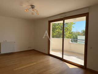  Appartement à louer 2 pièces 50 m²