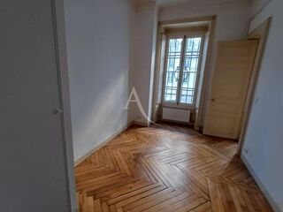  Appartement à louer 2 pièces 38 m²