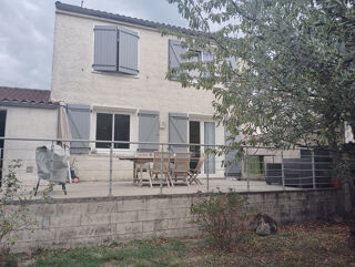  Maison à louer 4 pièces 89 m²