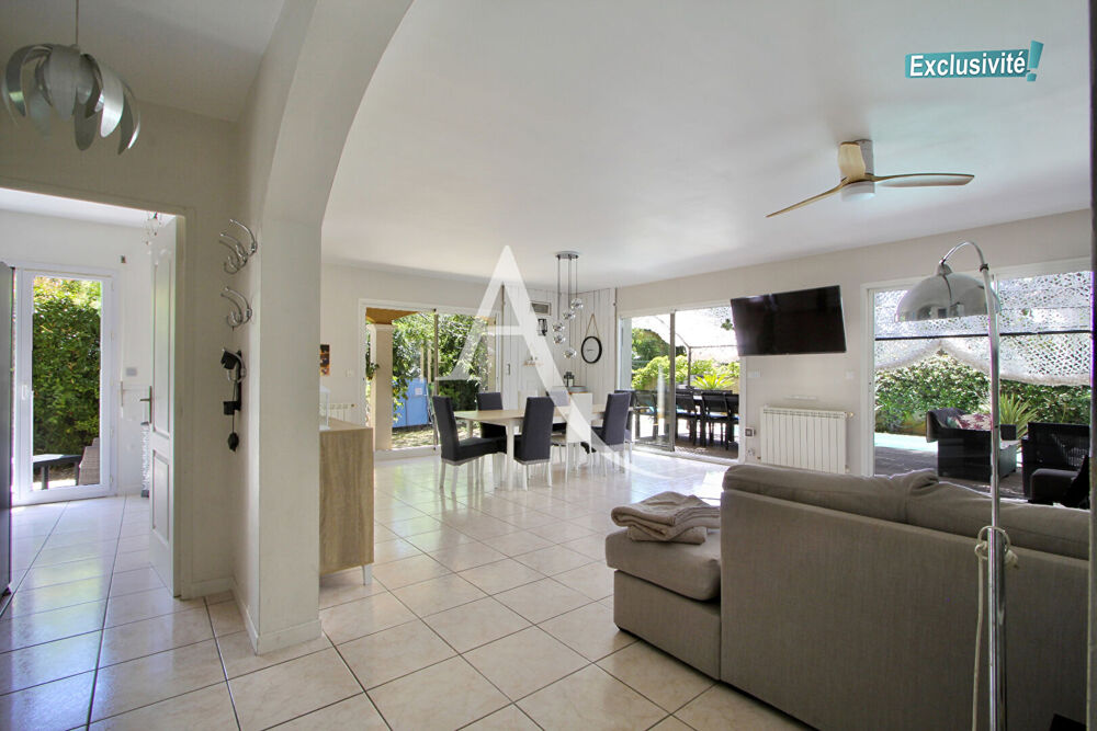 Location Maison RARE SUR LATTES  - BELLE MAISON FAMILIALE EN R+1 - 7 PIÈCES - 150 M2 - 6 CHB - PISCINE- GARAGE - JARDIN 455 M2 ENVIRON Lattes