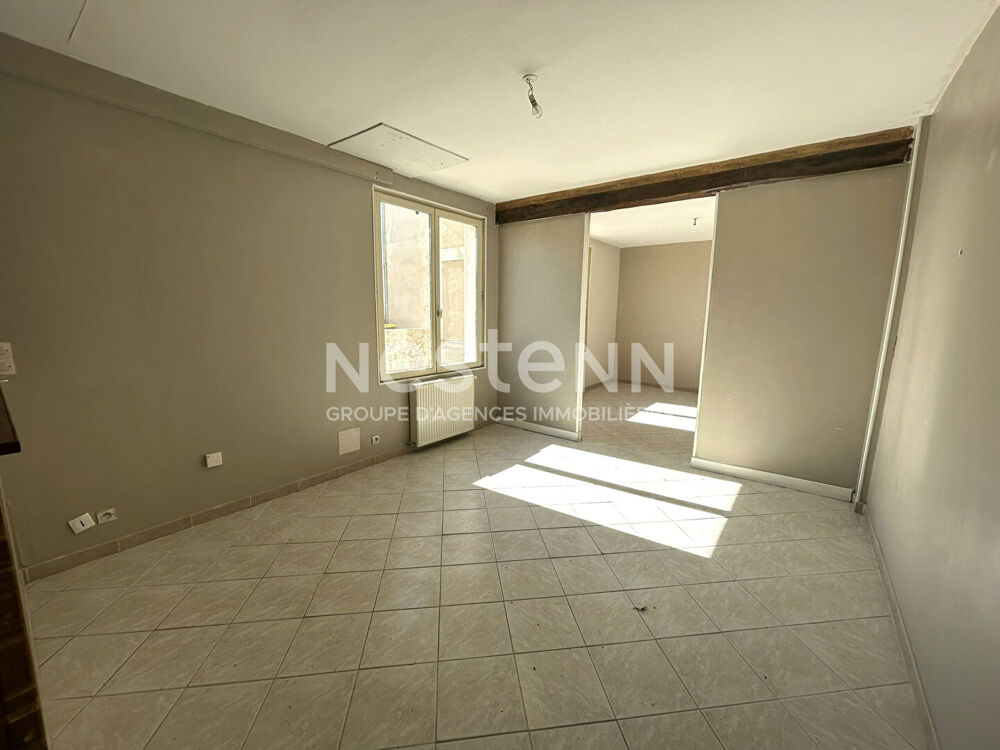 MAISON DE VILLE PLEIN CENTRE DE CHABRIS AVEC 2 CHAMBRES ET POSSIBILITÉ D'UNE 3ème (INDRE 36)