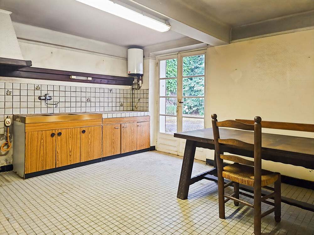 MONTSOUE : maison de 5 pièces (121 m²) à vendre