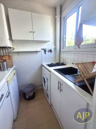  Appartement à louer 1 pièce 27 m²