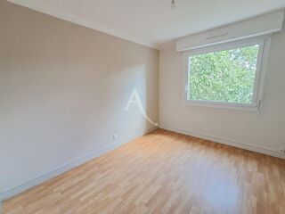  Appartement à louer 2 pièces 45 m²