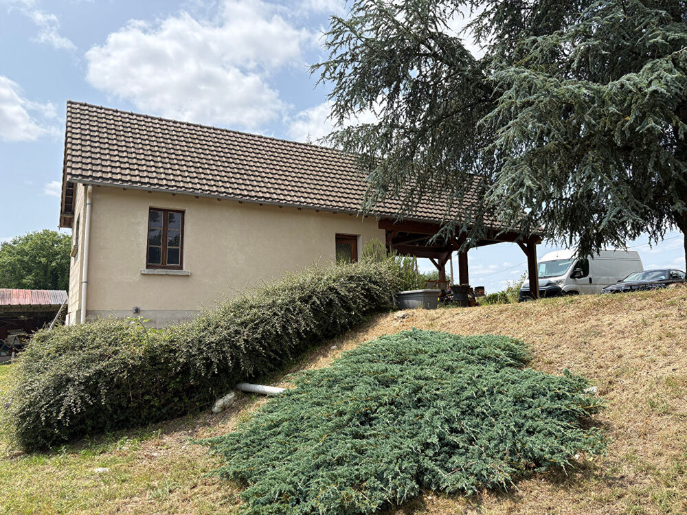 Maison 160m2, dépendances, 1,58ha
