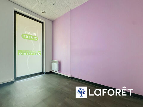   LOCAL COMMERCIAL Hyper centre de BOURGOIN JALLIEU - 71.22 m2 