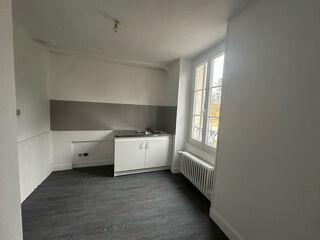  Appartement à louer 1 pièce 27 m²