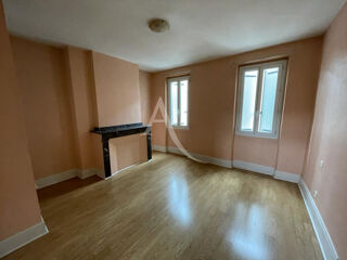  Appartement à louer 3 pièces 77 m²