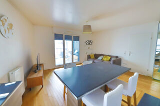  Appartement à louer 4 pièces 75 m²