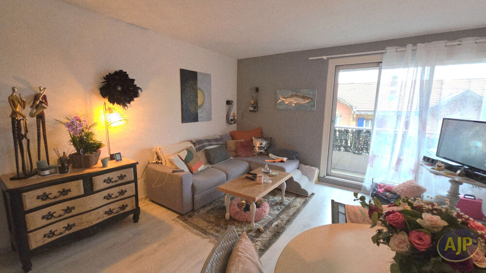 Appartement T3 balcons parking cellier à l'Aiguillon