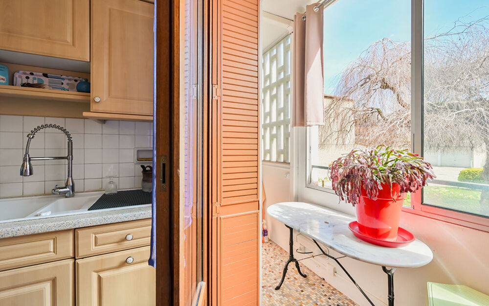 VIAGER OCCUPÉ - Villeurbanne T2 50 m² avec garage