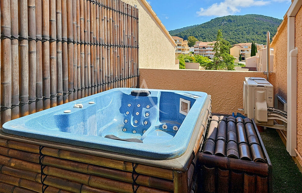 Beau T4 en duplex Carqueiranne