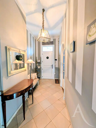  Maison à vendre 7 pièces 204 m²