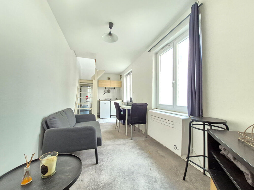EXCLUSIVITÉ LILLE WAZEMMES / SAINT-MICHEL : T1 BIS EN DUPLEX AVEC TERRASSE PRIVATIVE