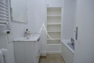  Appartement à louer 3 pièces 56 m²